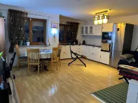 On the outskirts, close to the highway, all shopping facilities 2 rooms for 4 persons. Hotels in Abstatt