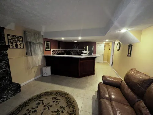 Serene Stonecrest Oasis Hotel di Stonecrest