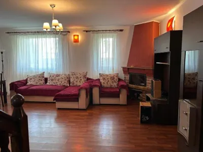 4-bedroom villa in charming Balotești with WiFi, AC  호텔