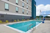 Home2 Suites by Hilton Pensacola I-10 at North Davis Hwy - Uima-altaat