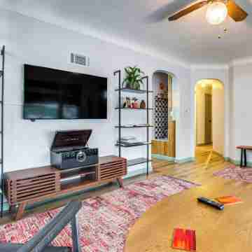 Pet-Friendly Hiawatha Retreat w/ Private Yard! Rooms