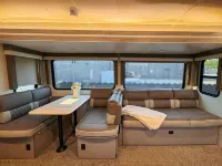 Luxury Home on Wheels • Wynwood’s Unique Stay