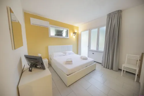 Villa Francesca Sicily 8, Apartment in Villa on the sea Hotels in Casteldaccia