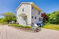Walk to Pawcatuck River: Family-Friendly Home! - Kitchens