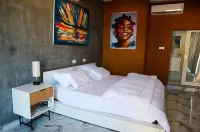 Luxurious Unit In Martha's Place Ghana: #8