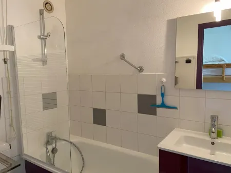 STUDIO AT THE FOOT OF THE SLOPES