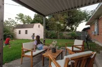 Charming 3-bedroom house in lovely East Dallas with AC and Plenty of Space - บังกะโล