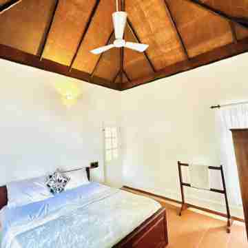 "Thalimala Bungalow, Experience A Vintage Colonial Charm in a Tea-Scaped Haven" Rooms