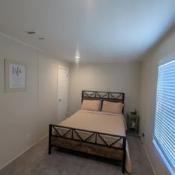 Brand New! Spacious mobile home!