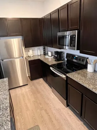 Charming 1-bedroom apartment in Leander, featuring AC, WiFi