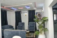 Slim Anyaiwe Apartments فنادق في 