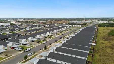 Gorgeous 3 Bd/ 2 Bth Apartment in San Juan Отели в г. Сан - Хуан