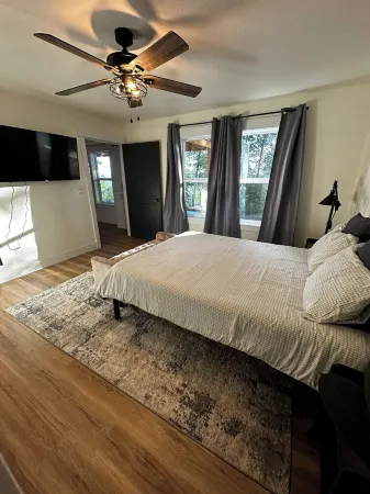 Cozy 1-bedroom with WiFi and AC in charming Kelso