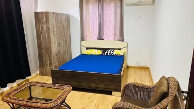 Charming 3-bedroom apartment in Tamarin with AC, WiFi and Swimming Pool Hotel in zona Tamarin Public Beach