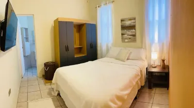 The Jaguar House-Huge Stunning Home In Upscale Escalon with Volcano View Hotel a 