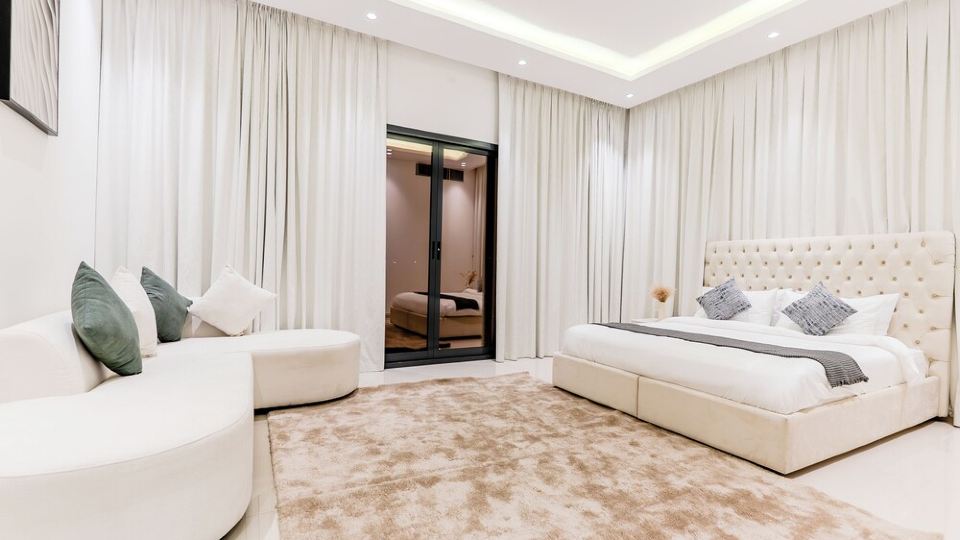 Al Dana Vitamin Sea Villa Spacious 5-bedroom villa in Fujairah with Private pool