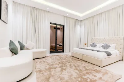 Al Dana Vitamin Sea Villa Spacious 5-bedroom villa in Fujairah with Private pool Hotels in 