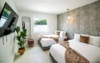 Miami Retreat-5BR-HeatedPool-Games-FirePit-BBQ Отели рядом с достопримечательностью «Художественный музей Фрост»