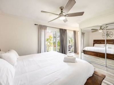 Charming 5-bedroom house in lovely Huntington Beach with WiFi, AC