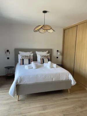 Magnificent sea-view villa with private pool