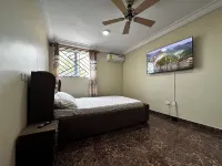 Modern 2-Bedroom Apartment Near Beach - Rose Villa Accra Suite F3 Hotels in Gbawe