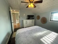 Sandy Cheeks is perfect for your next family vacation! Walk to Lake Erie Beach. Hotels in Evans