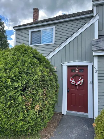 Fantastic pet friendly townhome - many nearby attractions in North Woodstock NH Отели в г. North Woodstock