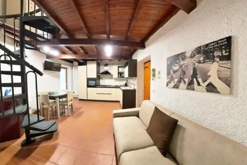 Tom and Jerry Hotels in Lierna