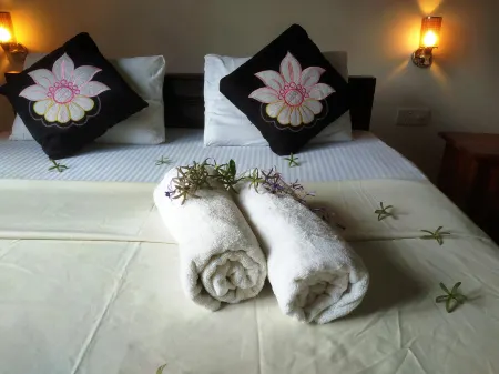 Green Heaven Resort Udawalawa Отели рядом с достопримечательностью «Bo Tree»