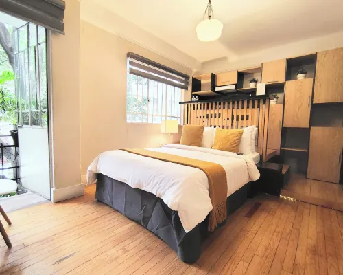 Casa Pánuco Hotels near Casa del Lago
