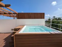 Cozy New Apartment in Cabrera, DR - 2Bedroom, 1Bath, Sleep6, 5 Mins from Beach. Hotel in zona Playa de Caletón Grande