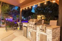 The Gotti Ranch/ Gameroom/ Pool/ Gym/ Theater/ Tiki Bar/ Mariokart/ Hot Tub/ PS4