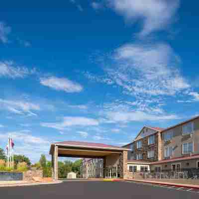 La Quinta Inn & Suites by Wyndham Moab Hotel Exterior