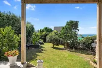 Pacific Ocean Breezes