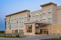 Tru by Hilton Kearney Hotels in Collins