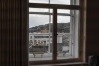 Code Pod – the Court - Edinburgh - Romantic