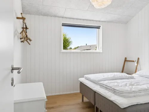 "Lonneke" - 450m from the Sea Hotels in Knebel