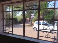 JM TOURS & SAFARIS GUEST House