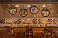 Cour des Loges Lyon, A Radisson Collection Hotel - فطور