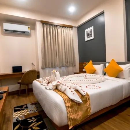 Carry Inn Hotel Indore