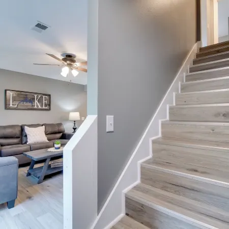 Pet-Friendly Home, 9 Mi to Silver Dollar City