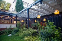 Hotel Twenties Tbilisi - Stay & Dine