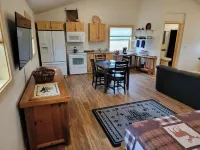 Bitterroot Paradise 1 BR Guesthouse