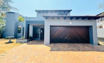 Villa Picasso - 2 Bed Villa