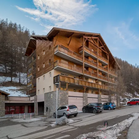 Studio in France with Mountain Views & Pool