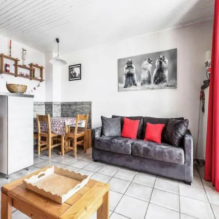 Apartment in Alpe D’Huez with Ski-in/Ski-Out