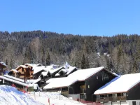 Apartment in Morillon with Pool & Mountain Views - Uima-altaat