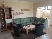 Gruppenunterkunft Mit Pool in Ballenstedt - Villas