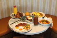 Royal Lahaina Bungalows & Spa