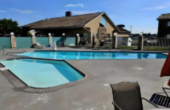 Econo Lodge Inn & Suites Vernal Near Dinosaur Monument